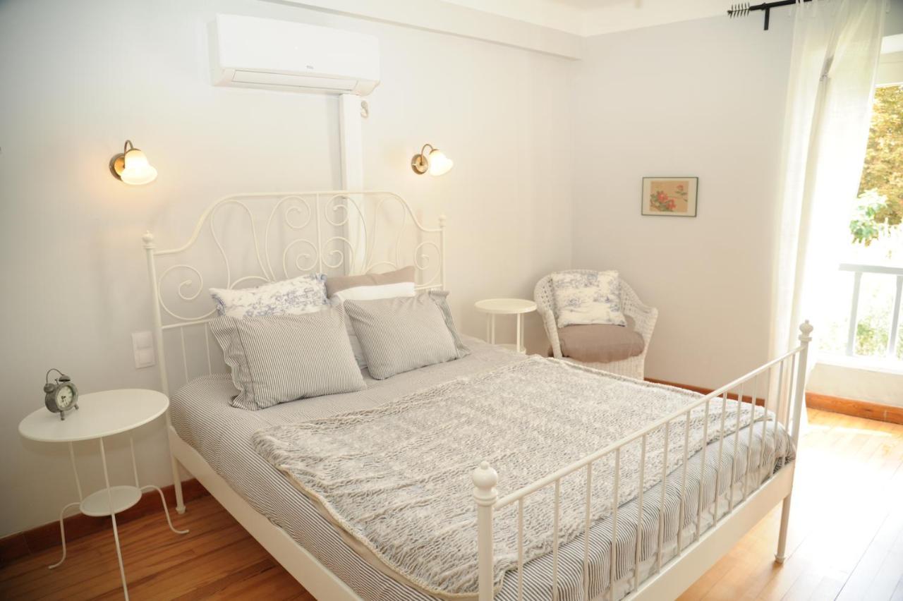 Classic France Double For Larger Groups Or Extended Families - Ac, Elevtor, 2 Appts Joined By A Common Indoor Patio Apartment Лиму Екстериор снимка
